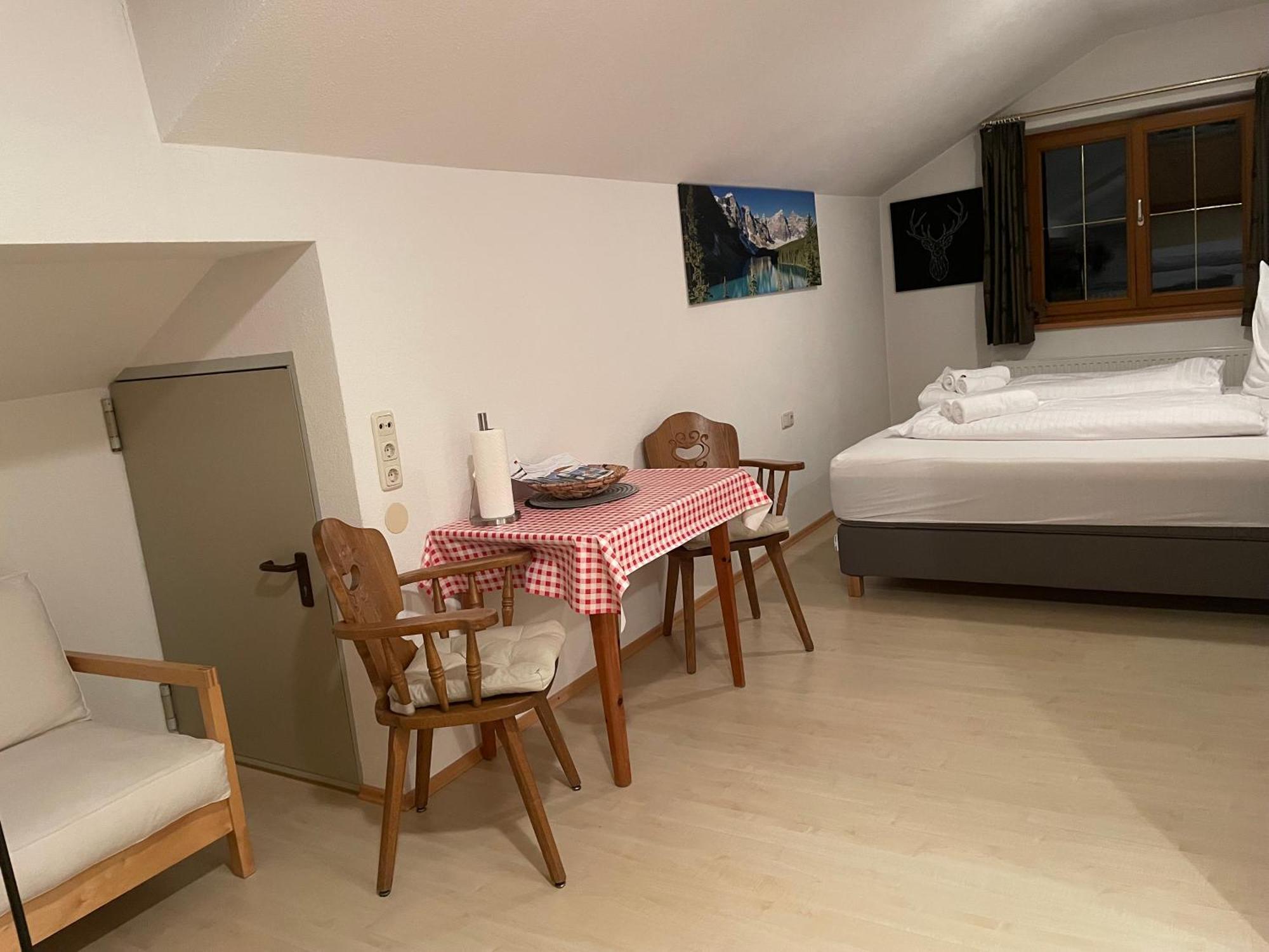 Appartments Krone 比荷巴赫 客房 照片